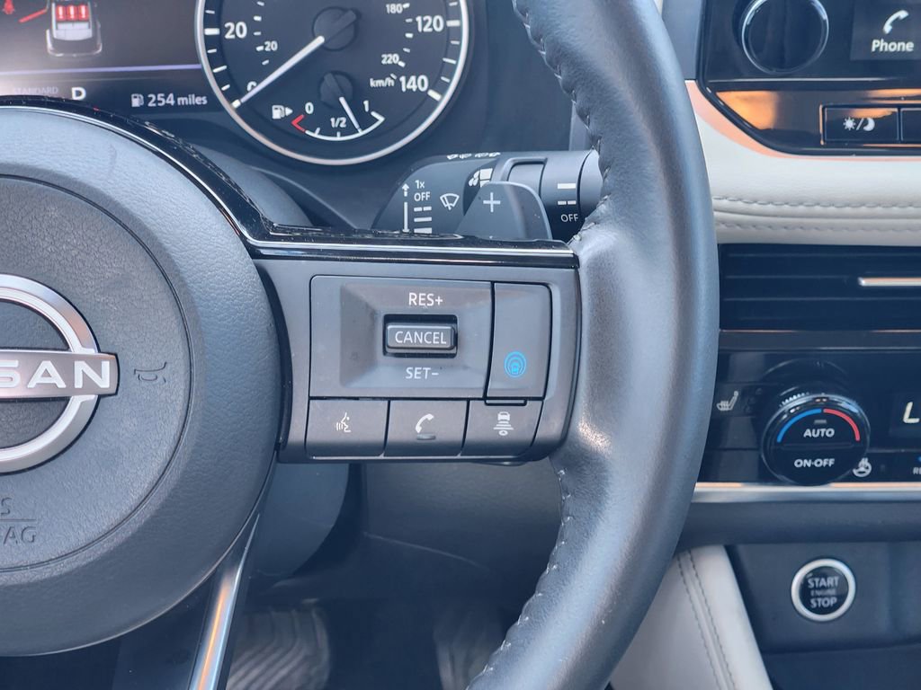 Used 2023 Nissan Rogue SL w/ SL Premium Package image 28