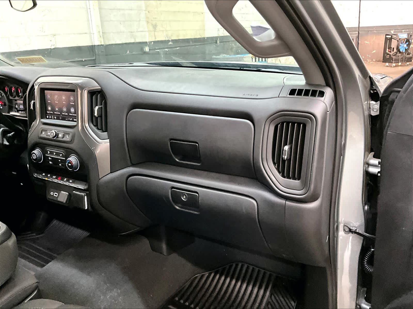 Used 2026 Chevrolet Silverado 1500 Custom RWD image 18