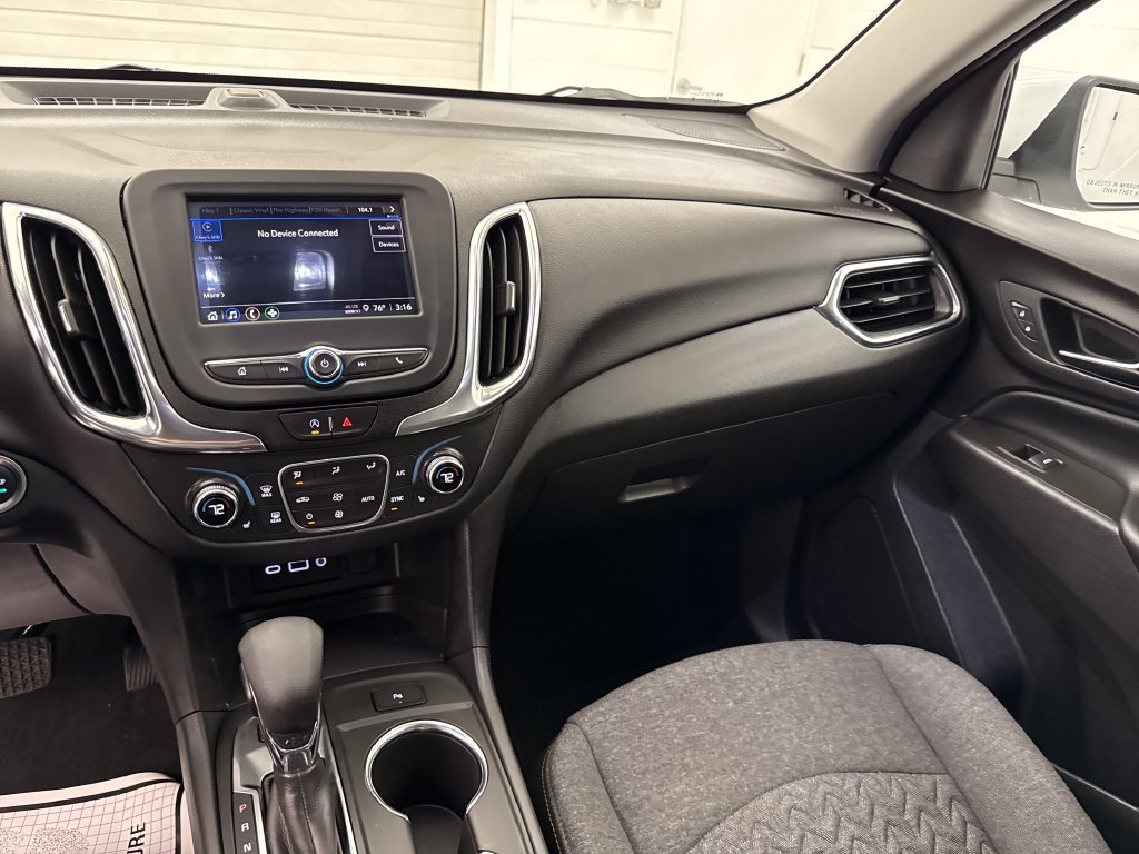 Used 2024 Chevrolet Equinox LT AWD/4WD image 23