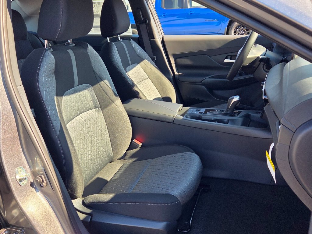 New 2027 Nissan Sentra SV FWD image 14