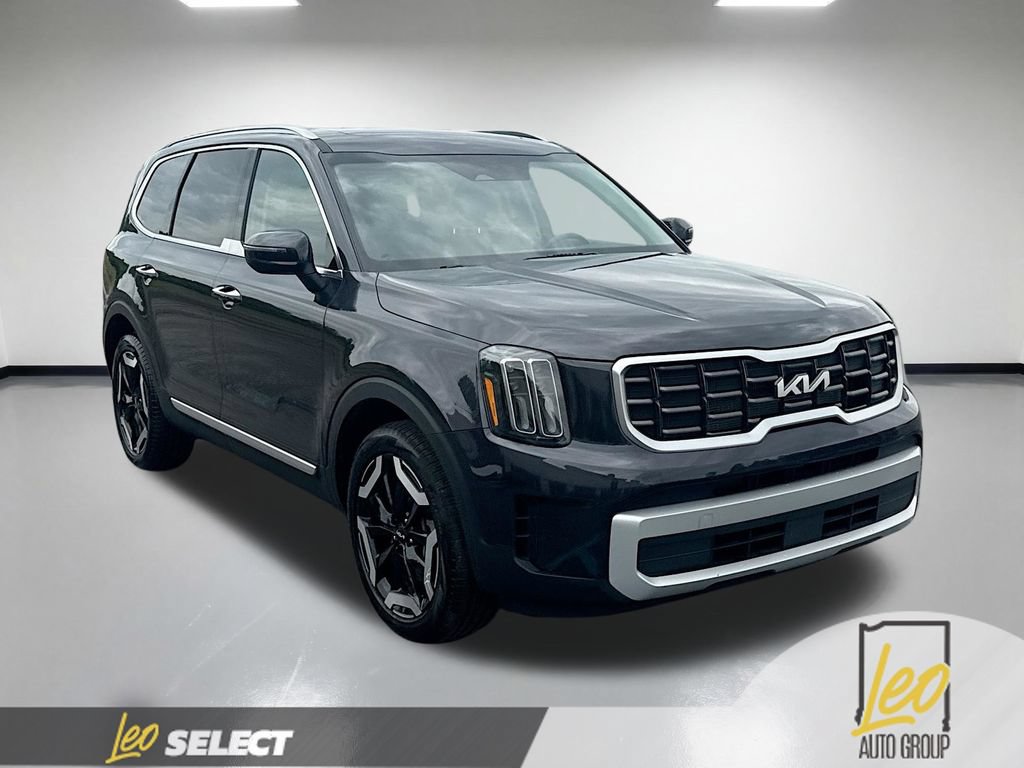 Used 2025 Kia Telluride S AWD/4WD image 5