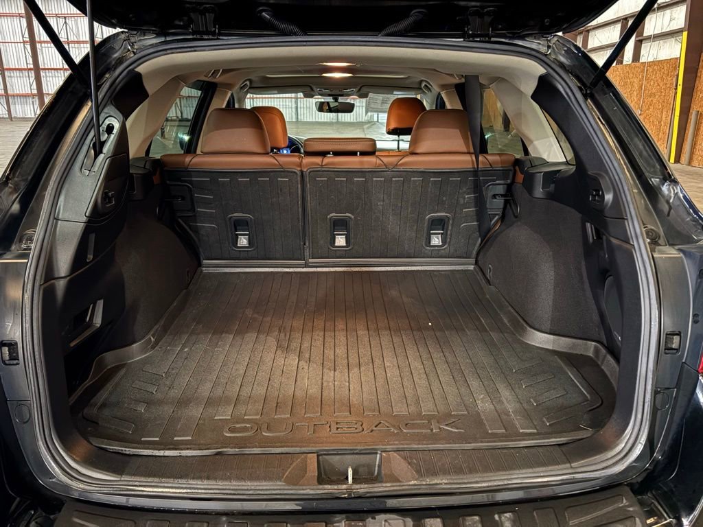 Used 2018 Subaru Outback 2.5i Touring image 13