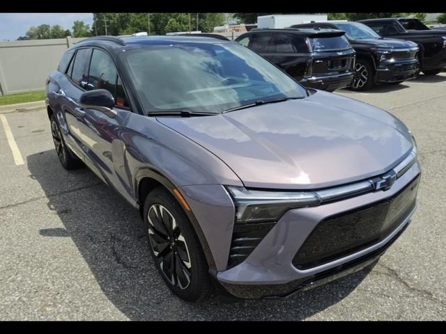 Used 2026 Chevrolet Blazer EV RS w/ Super Cruise Package AWD/4WD image 4