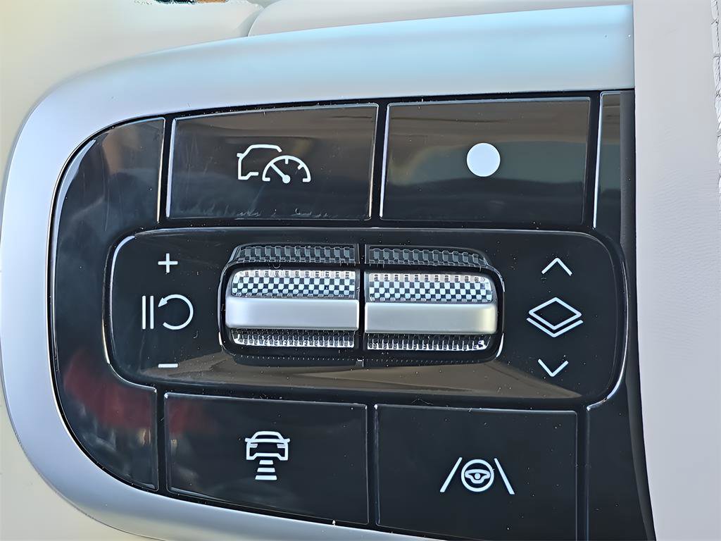 Used 2025 Genesis GV80 3.5T Prestige image 24