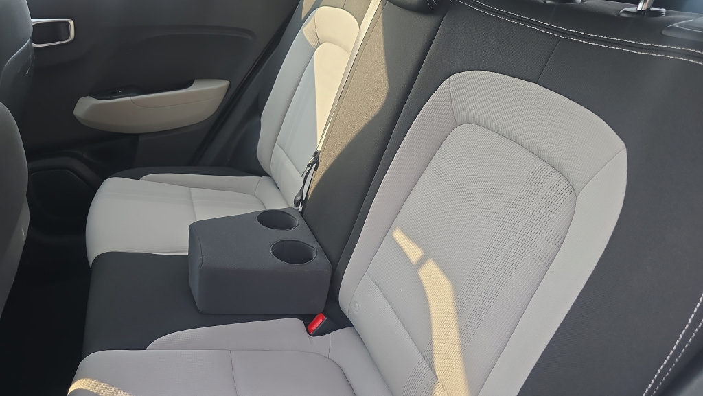 Certified 2025 Hyundai Venue SEL FWD image 28