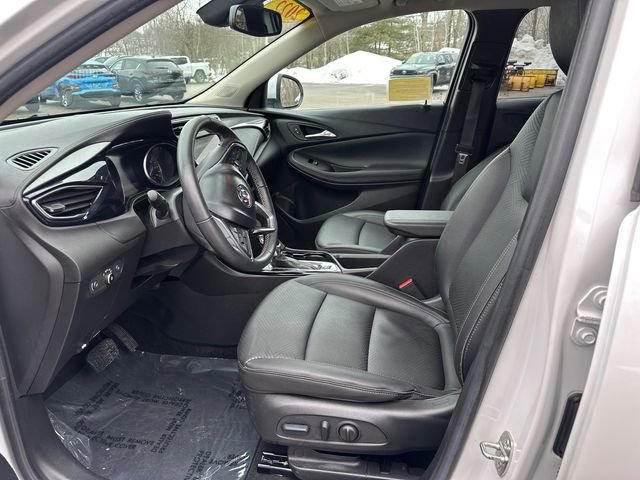 Used 2022 Buick Encore GX Essence w/ Experience Buick Package image 18