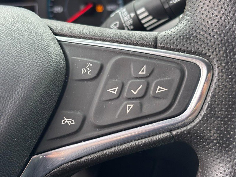 Used 2020 Chevrolet Equinox LS w/ LS Convenience Package image 19