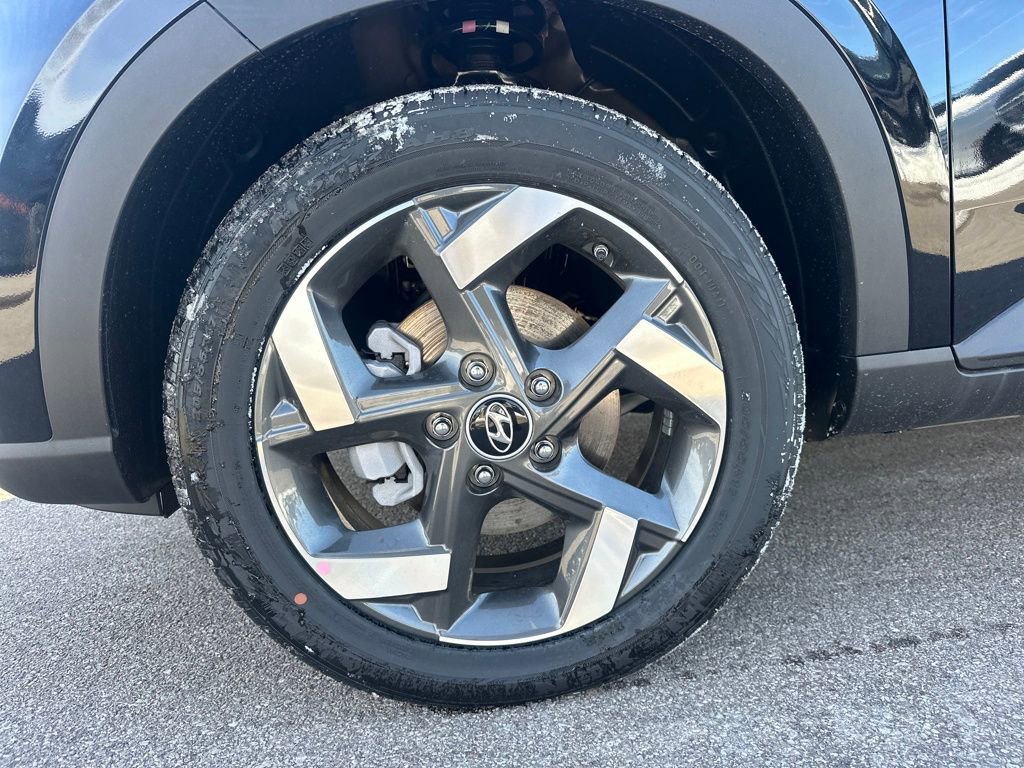 Used 2026 Hyundai Venue SEL image 28