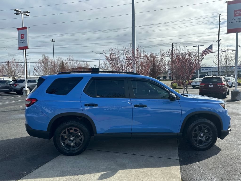 Used 2024 Honda Pilot TrailSport image 6