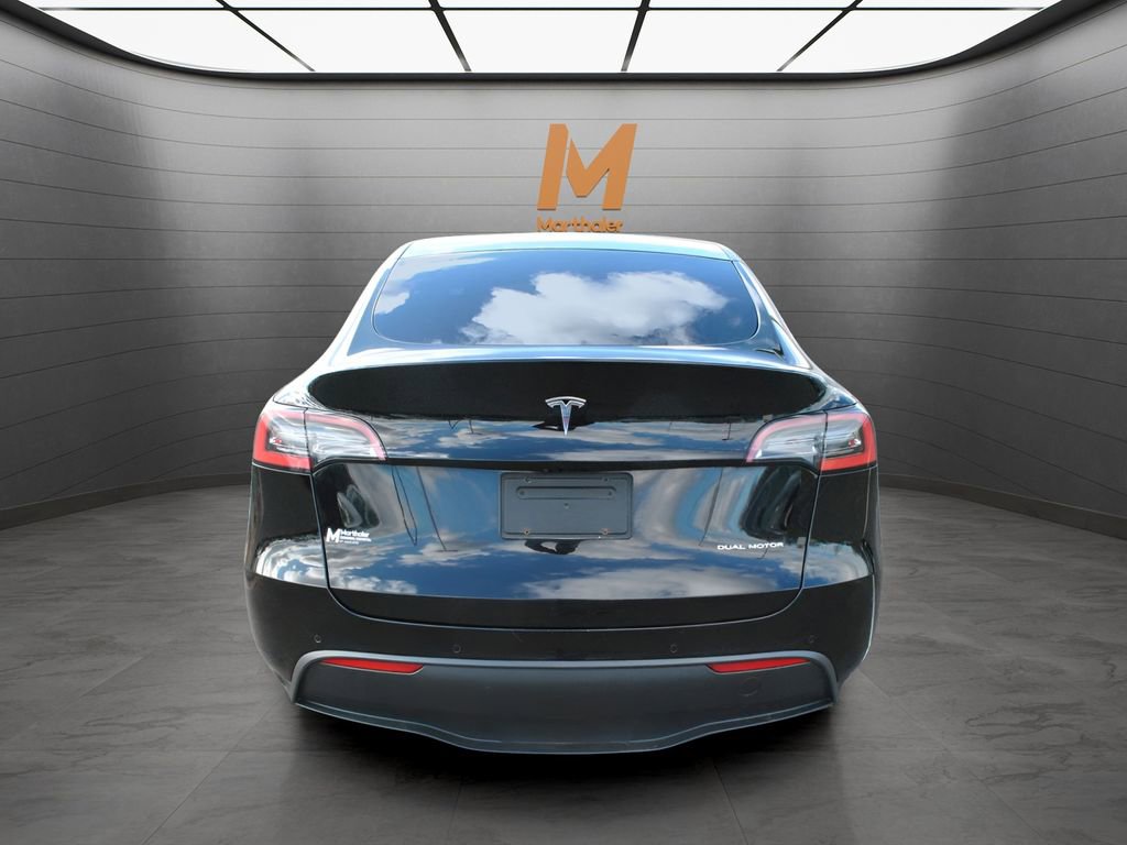Used 2021 Tesla Model Y Long Range AWD/4WD image 3