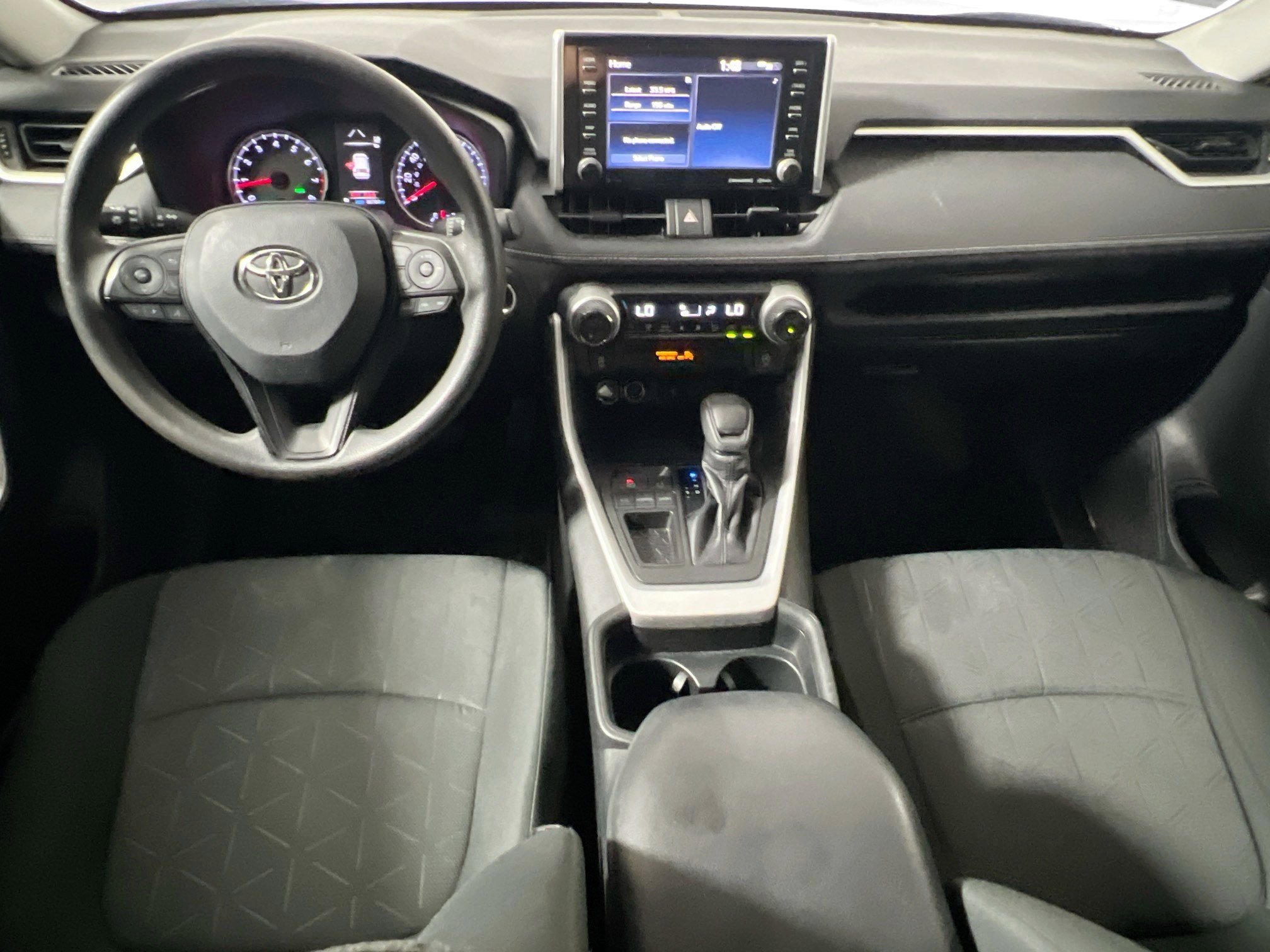 Used 2020 Toyota RAV4 XLE w/ Convenience Package FWD image 30