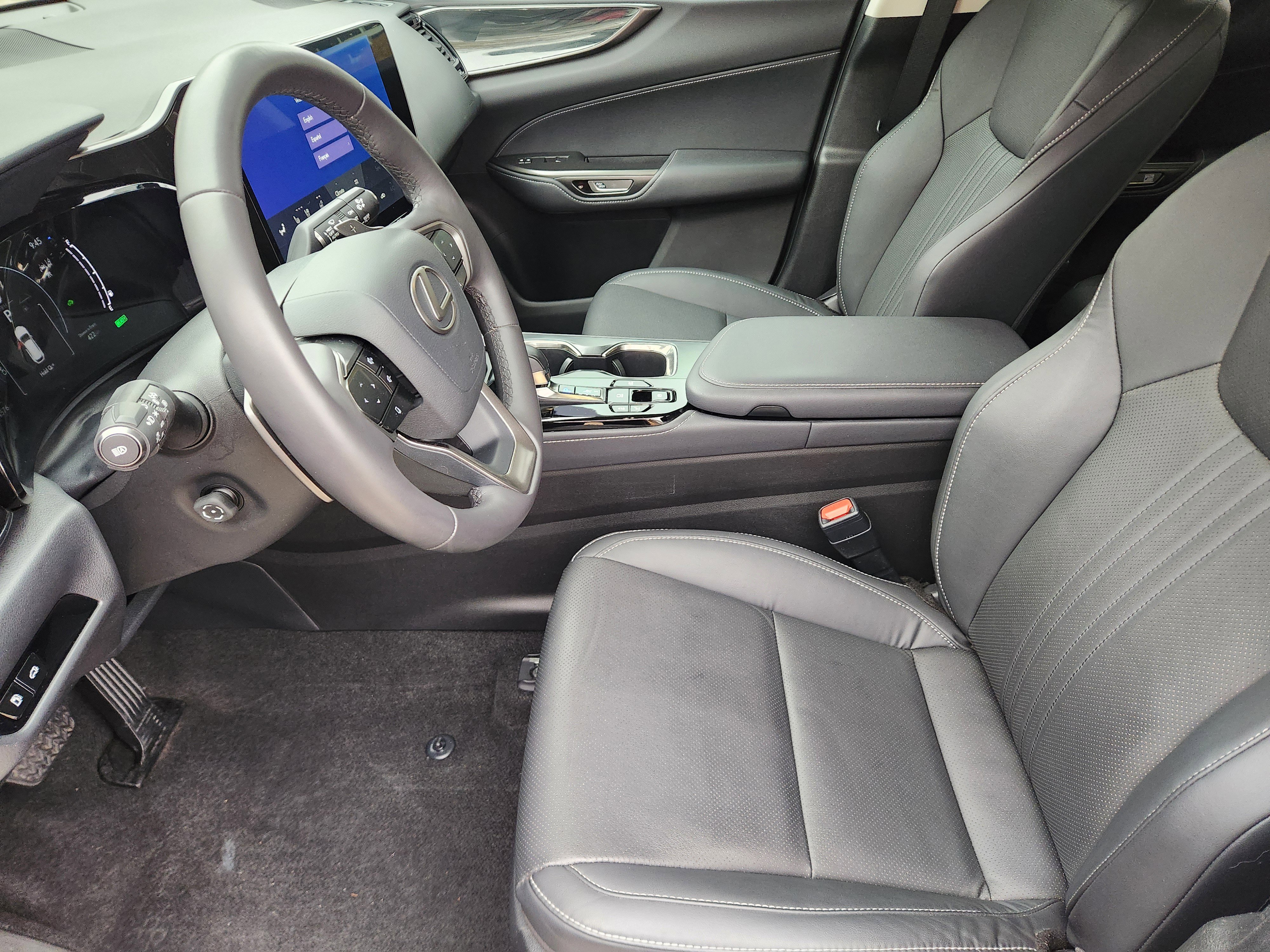 Used 2022 Lexus NX 350h AWD image 14