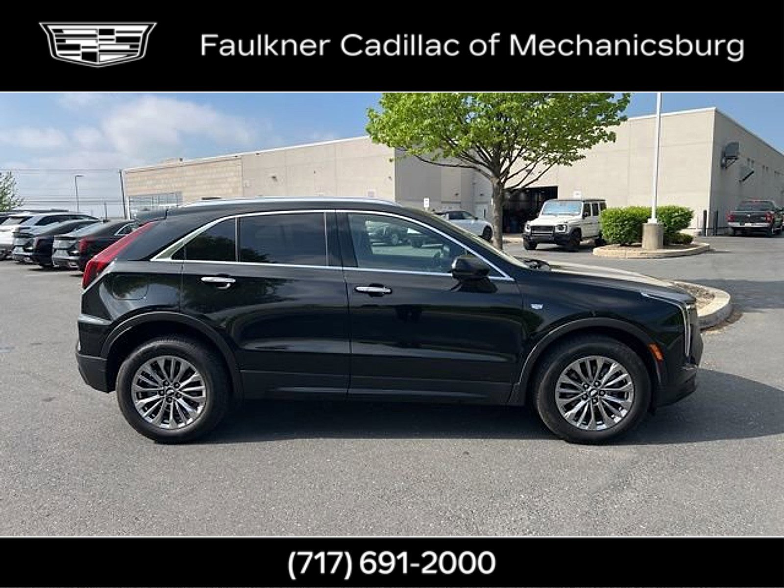 Used 2025 Cadillac XT4 Premium Luxury image 29