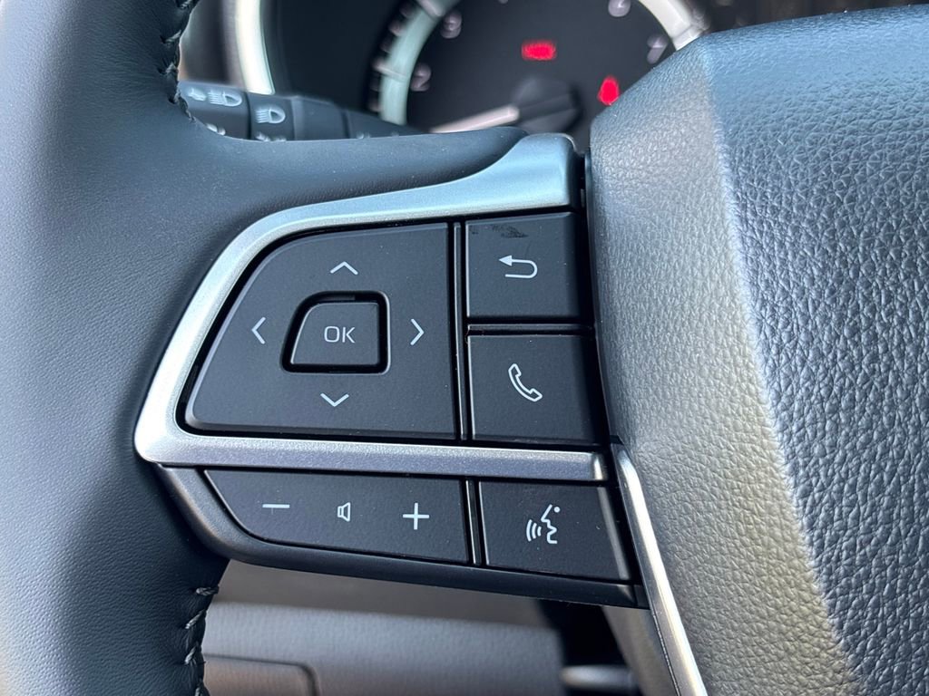 New 2026 Toyota Highlander XLE image 14