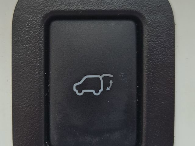 Certified 2019 Toyota Highlander Limited AWD/4WD image 14