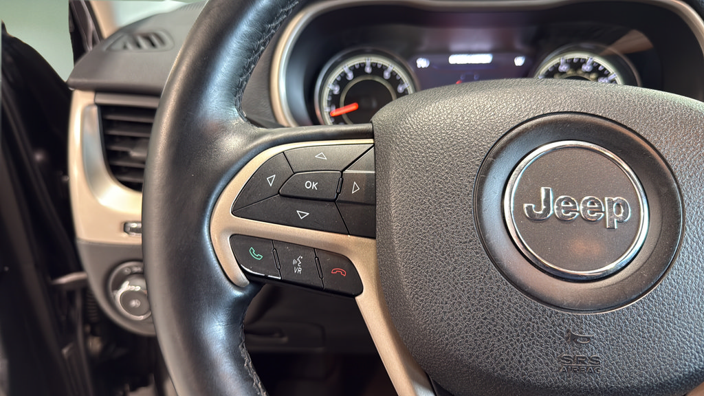 Used 2014 Jeep Cherokee Limited w/ Technology Group AWD/4WD image 21