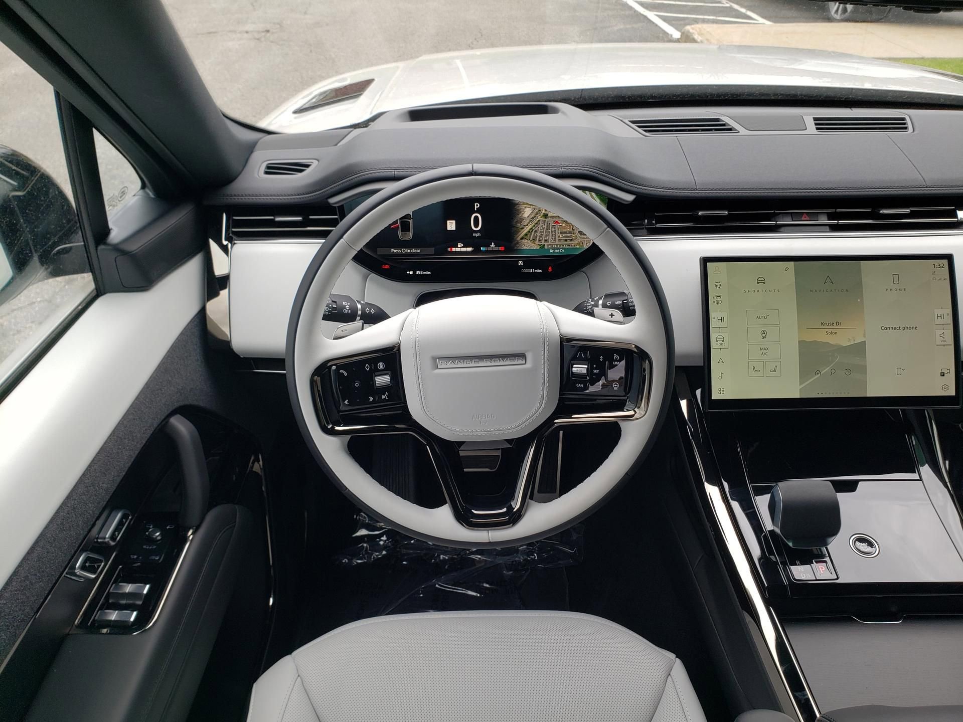 New 2026 Land Rover Range Rover Sport Dynamic SE AWD/4WD image 14