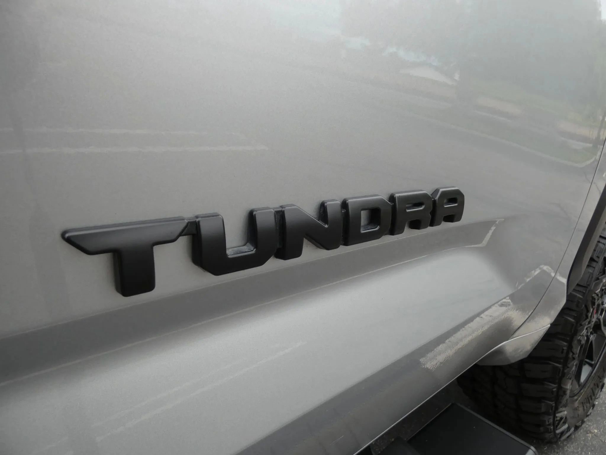Used 2024 Toyota Tundra Limited w/ TRD Off-Road Package image 21