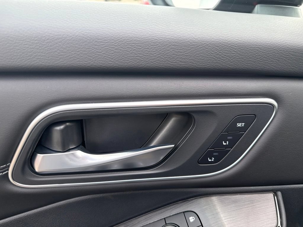 New 2026 Nissan Rogue Platinum AWD/4WD image 12