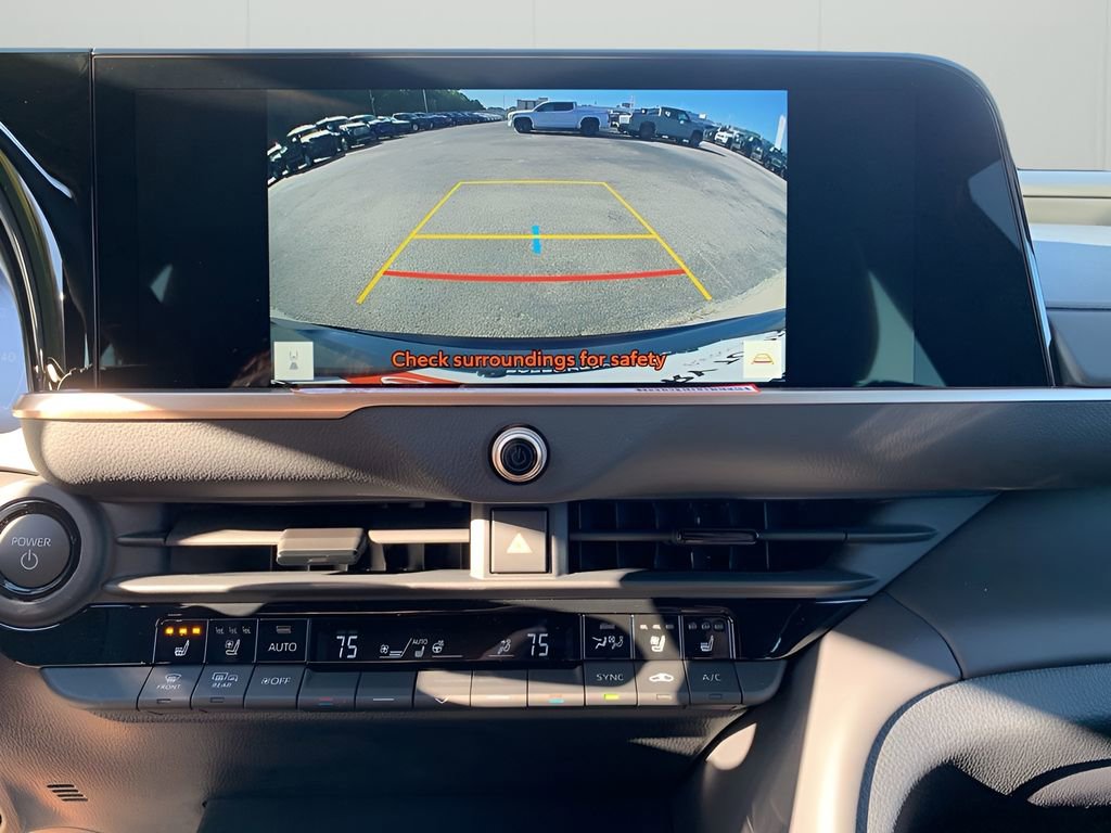 New 2025 Toyota Crown Signia image 21