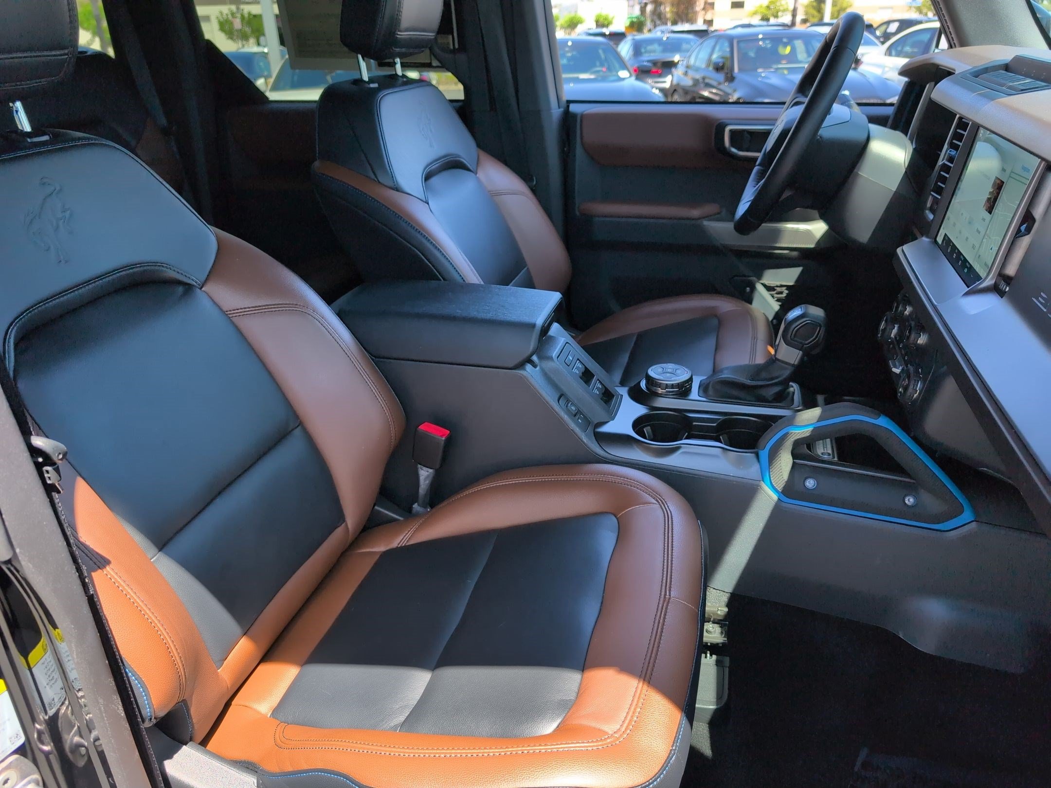 Used 2023 Ford Bronco Outer Banks w/ Sasquatch Package AWD/4WD image 33