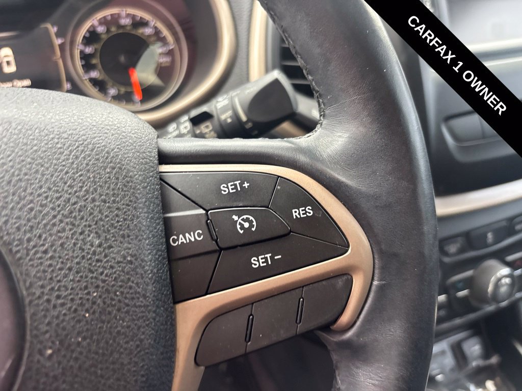 Used 2016 Jeep Cherokee Latitude w/ Safety/Convenience Group AWD/4WD image 11