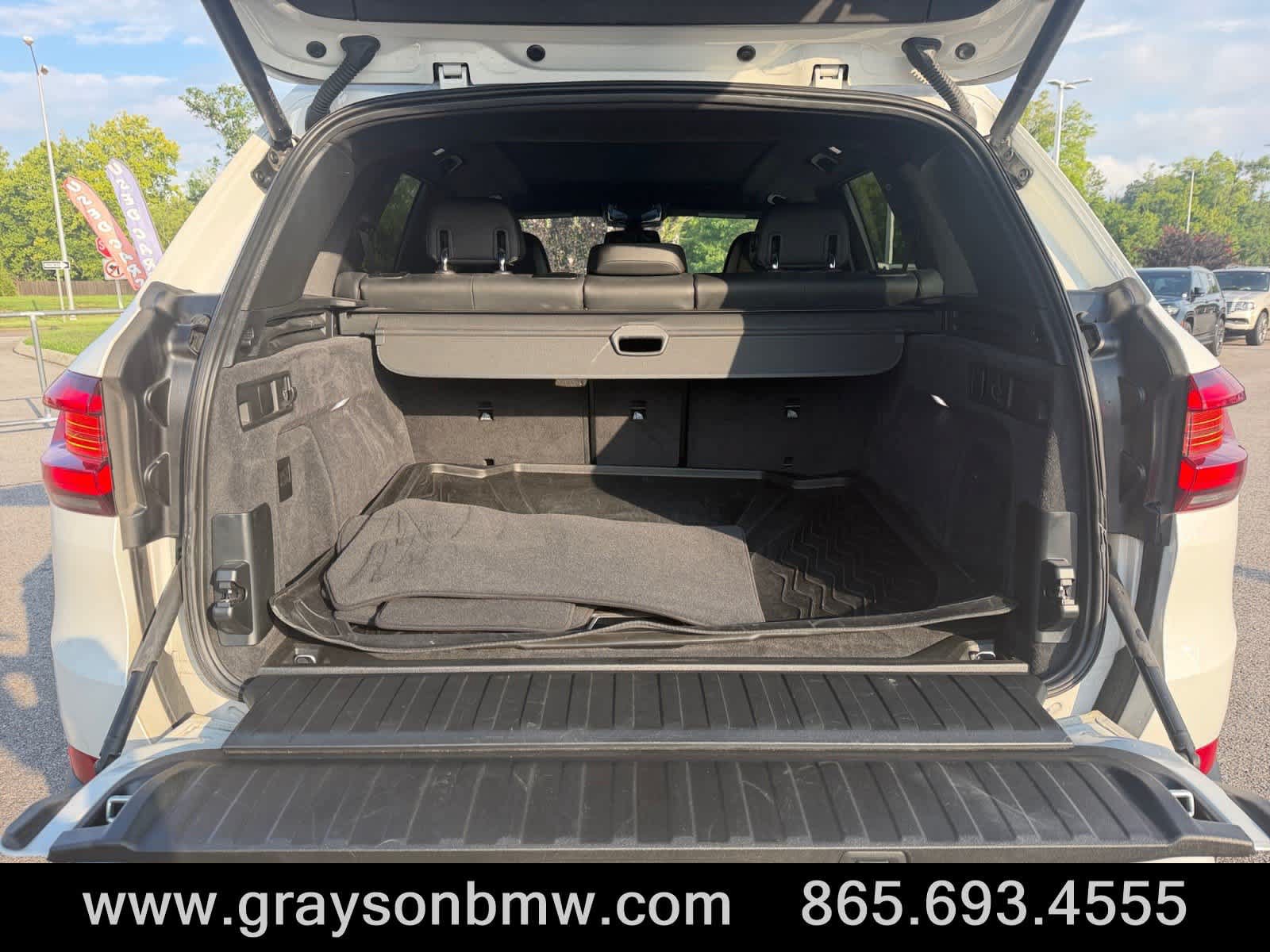 Used 2021 BMW X5 xDrive40i w/ Premium Package 3 AWD/4WD image 18