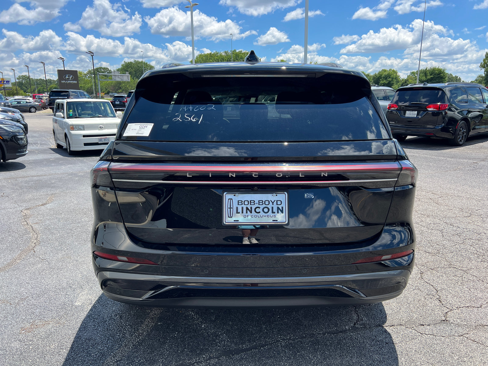 New 2026 Lincoln Nautilus Reserve w/ Jet Appearance Package AWD/4WD image 6