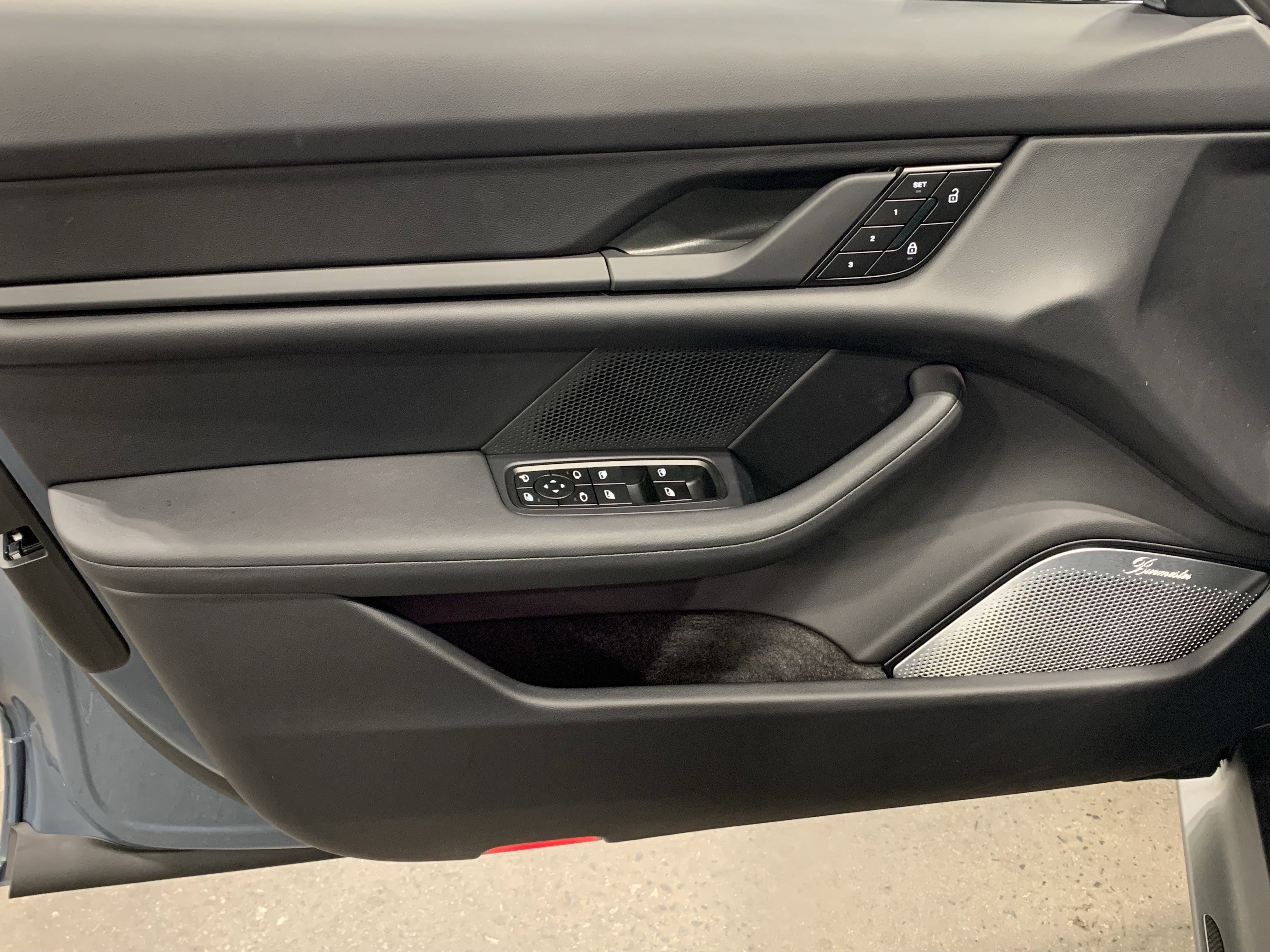 New 2026 Porsche Taycan GTS AWD/4WD image 14