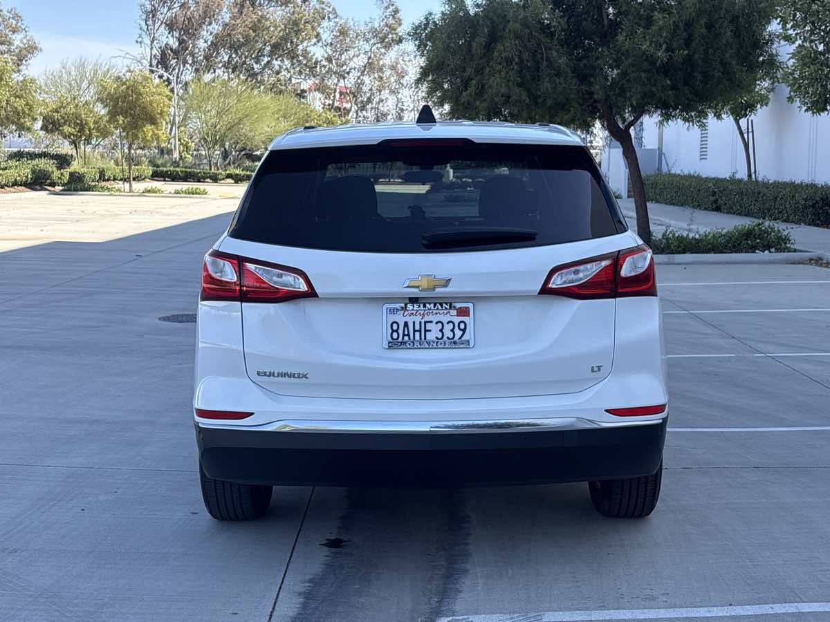 Used 2018 Chevrolet Equinox LT FWD image 4