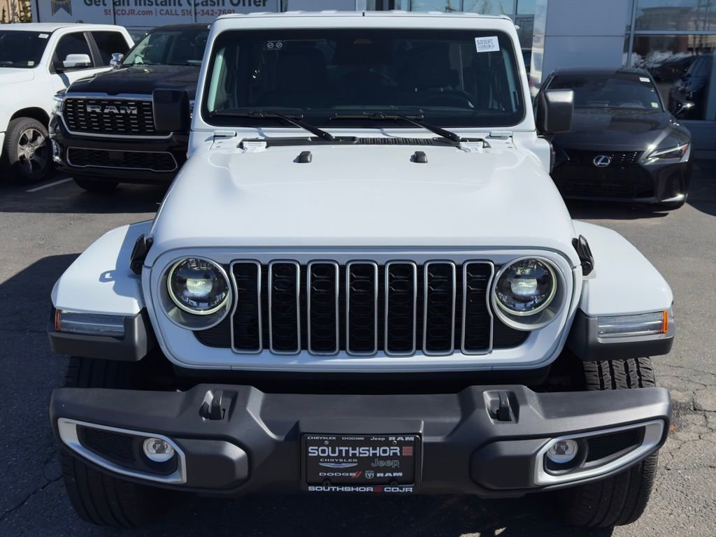 Certified 2025 Jeep Wrangler Unlimited Sahara image 2