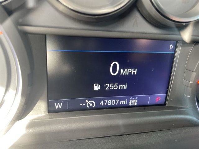 Used 2023 Chevrolet Silverado 2500 Custom w/ Custom Value Package image 12