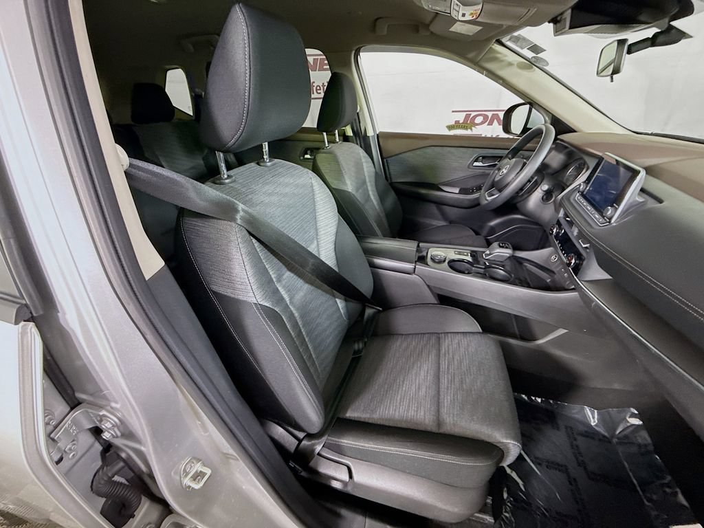 Certified 2023 Nissan Rogue SV AWD/4WD image 29