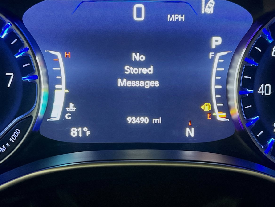 Used 2021 Chrysler Pacifica Limited AWD/4WD image 8