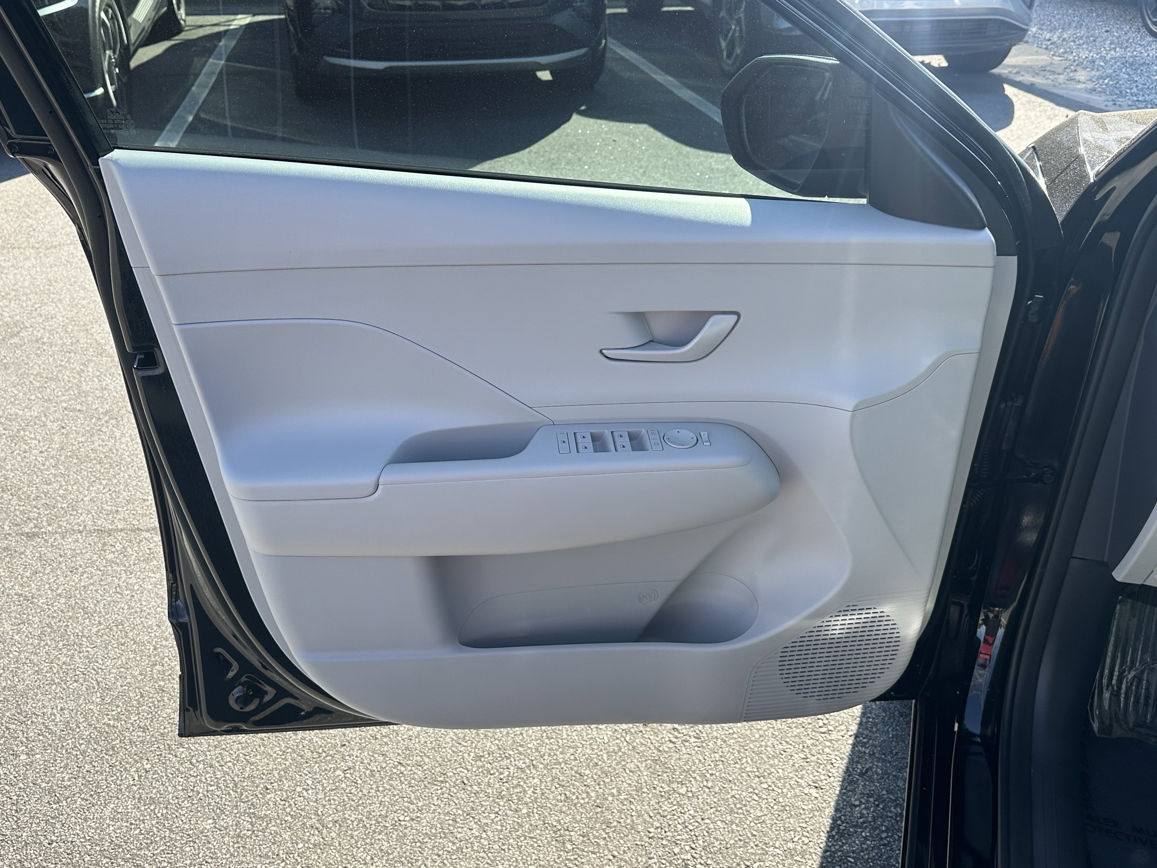 Used 2024 Hyundai Kona SEL FWD image 13