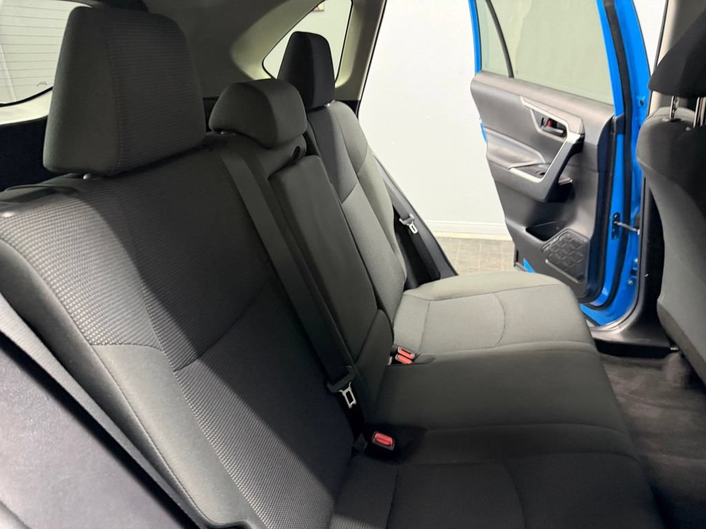 Used 2020 Toyota RAV4 LE FWD image 44
