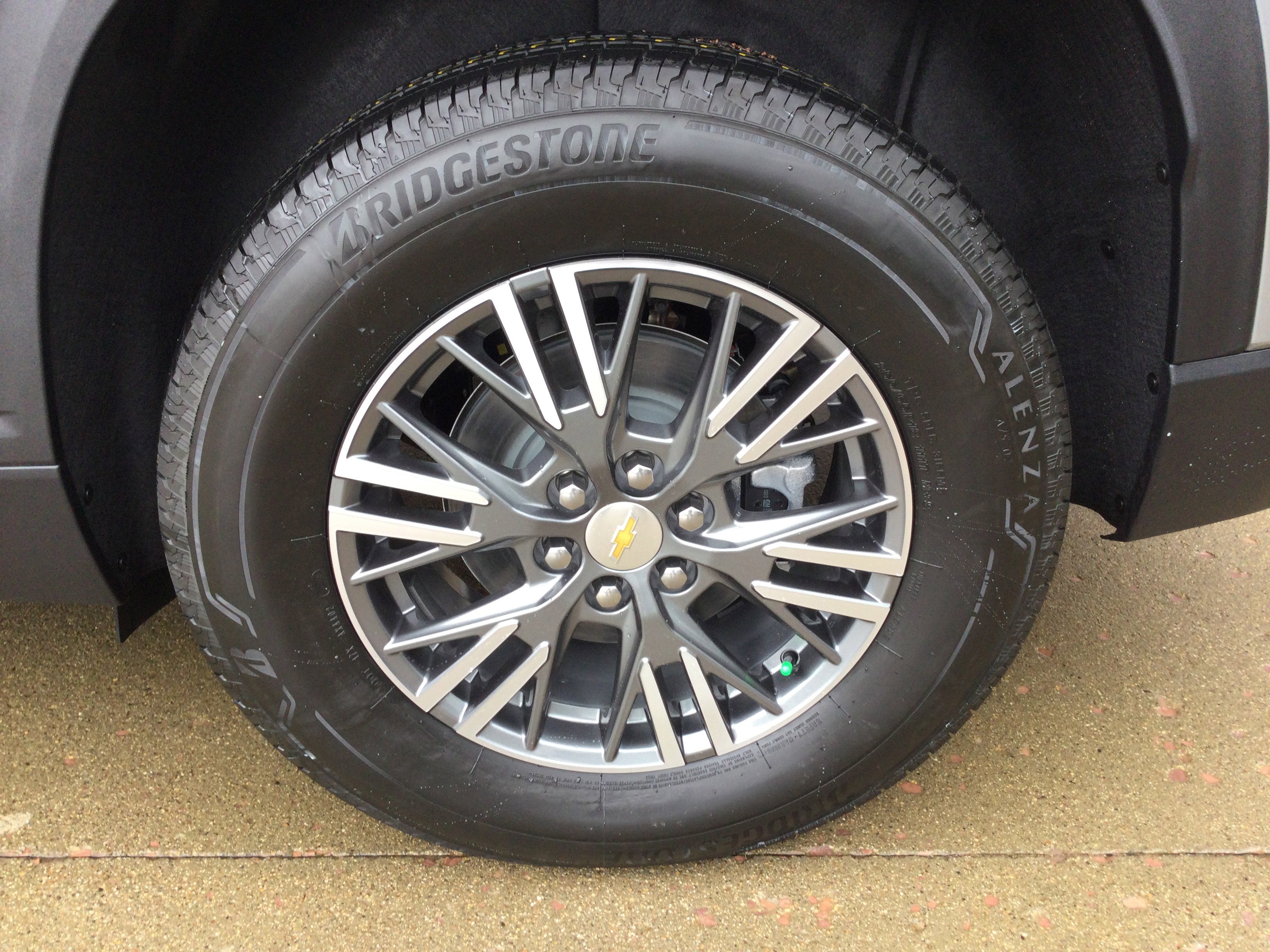 New 2026 Chevrolet Traverse LT w/ Enhanced Driving Package image 5