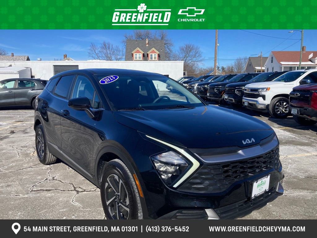 Used 2023 Kia Sportage LX image 1