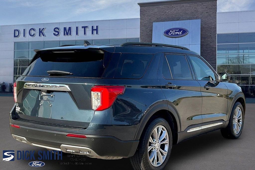 Used 2023 Ford Explorer XLT w/ Equipment Group 202A image 6