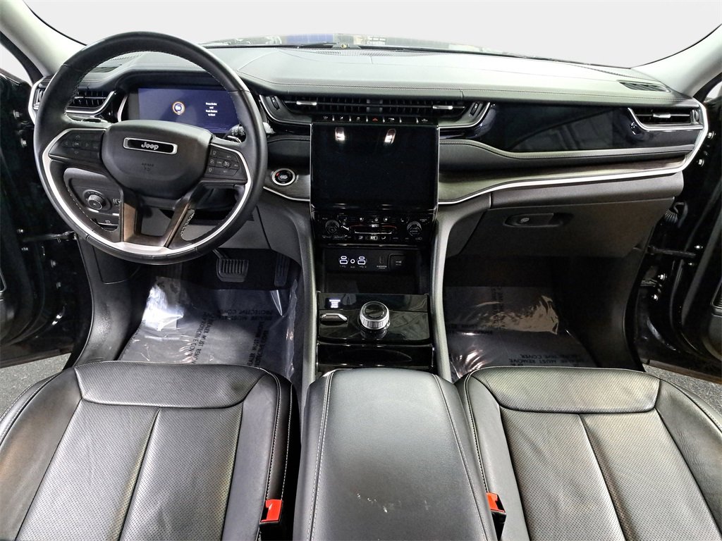 Certified 2022 Jeep Grand Cherokee Limited w/ Luxury Tech Group II image 9