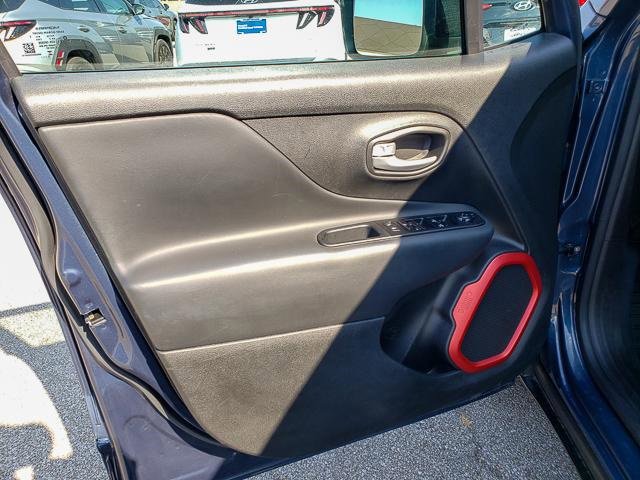 Used 2023 Jeep Renegade Trailhawk image 9