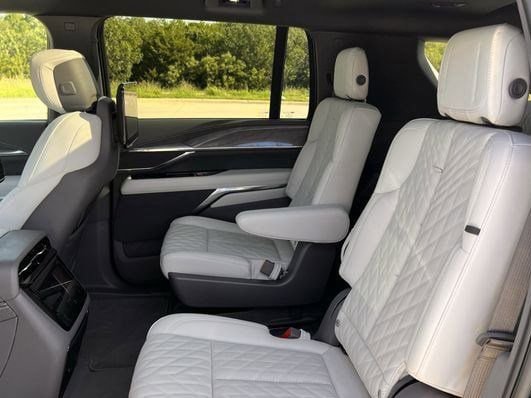 New 2026 Cadillac Escalade IQL Luxury w/ LPO, Radiant Package AWD/4WD image 26