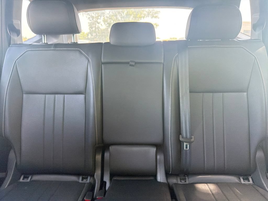 Used 2023 Volkswagen Tiguan SE R-Line FWD image 52