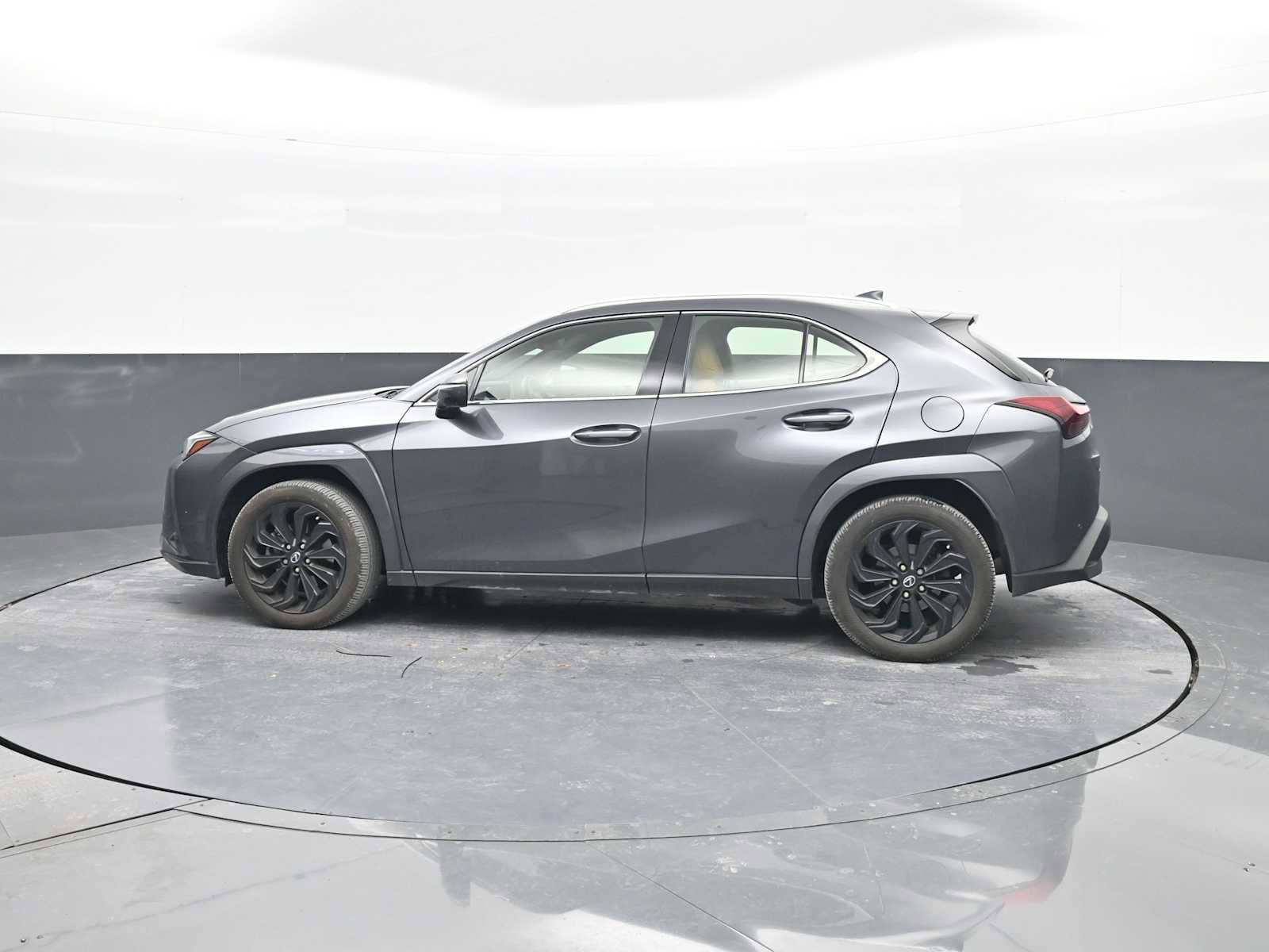 Used 2024 Lexus UX 250h Premium image 5