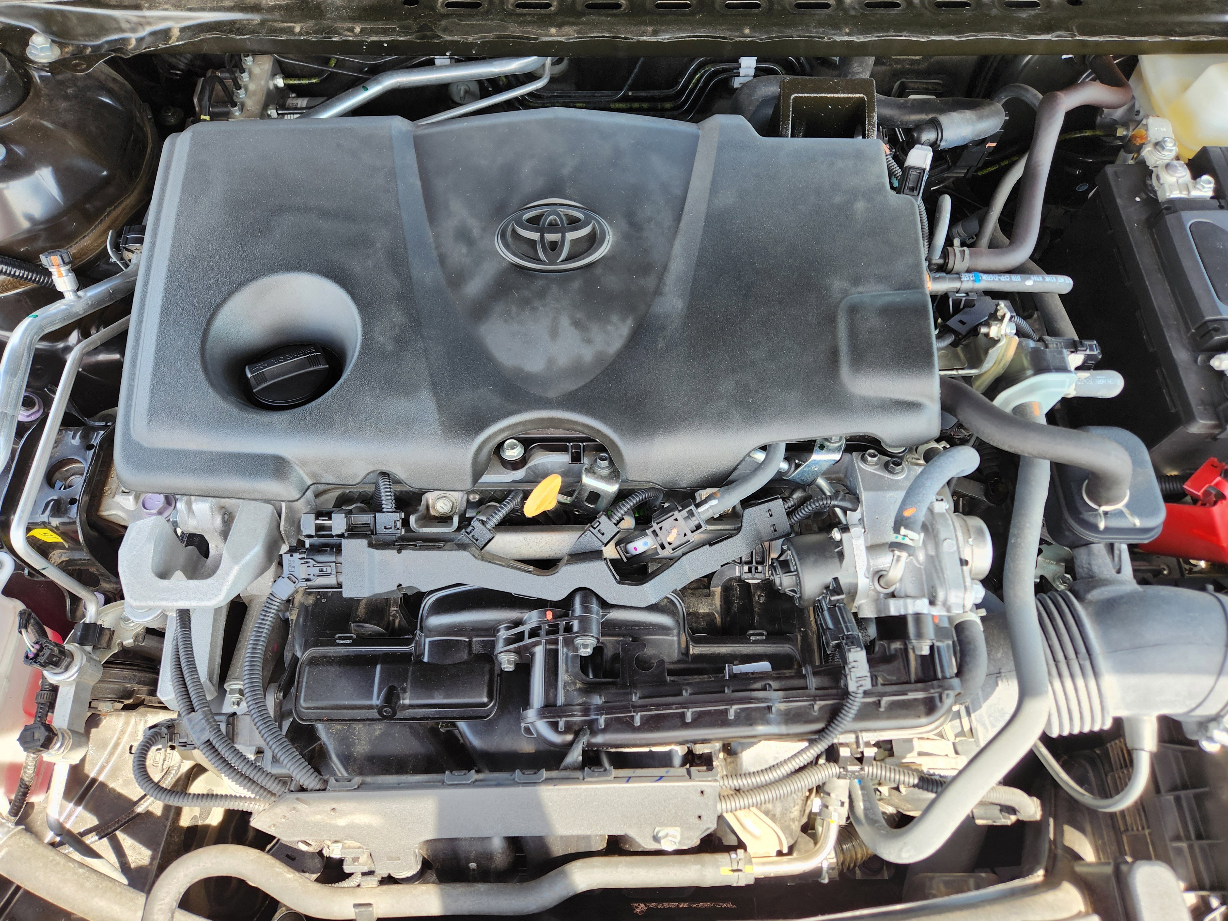 Used 2023 Toyota Camry SE image 9