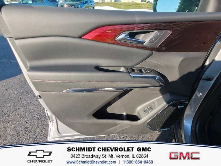 New 2026 Chevrolet Traverse Z71 w/ Enhanced Driving Package AWD/4WD image 13