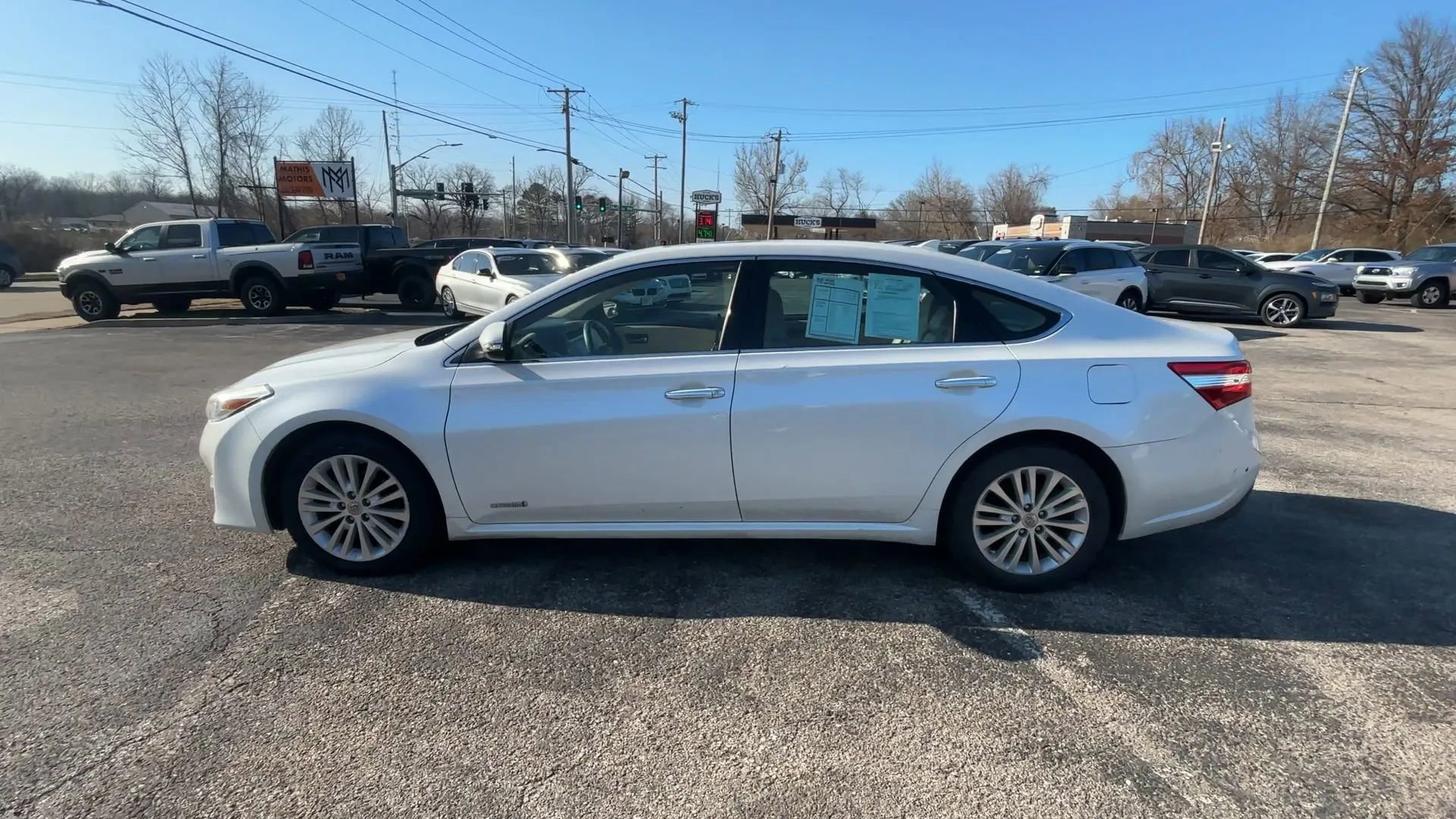Used 2014 Toyota Avalon Limited w/ Technology Package image 5