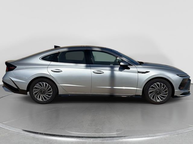 New 2026 Hyundai Sonata Limited FWD image 4