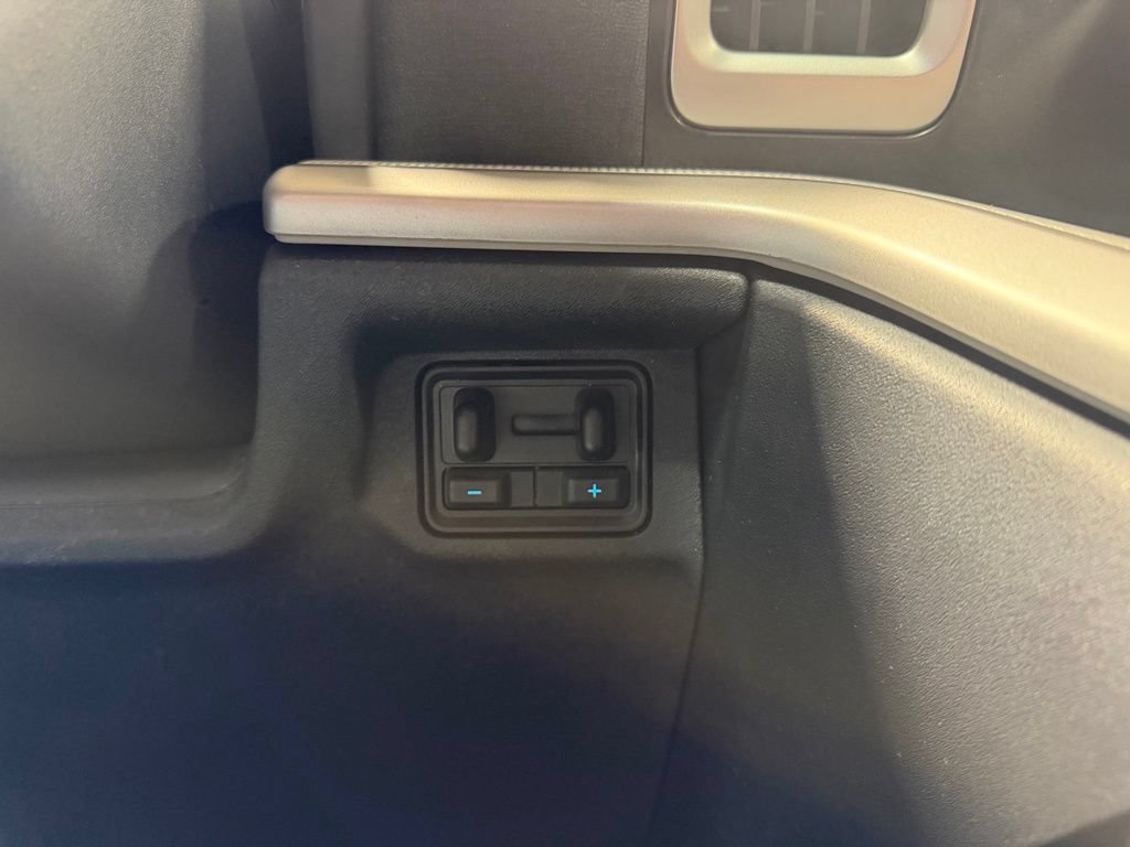 Certified 2025 Ford Expedition Max Active AWD/4WD image 36