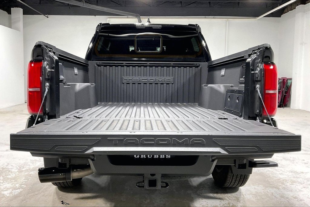 Used 2024 Toyota Tacoma TRD Sport w/ TRD Sport Upgrade Package RWD image 34